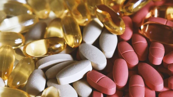 Vitamina para mulher na menopausa: o que tomar para aliviar os sintomas - article jpg