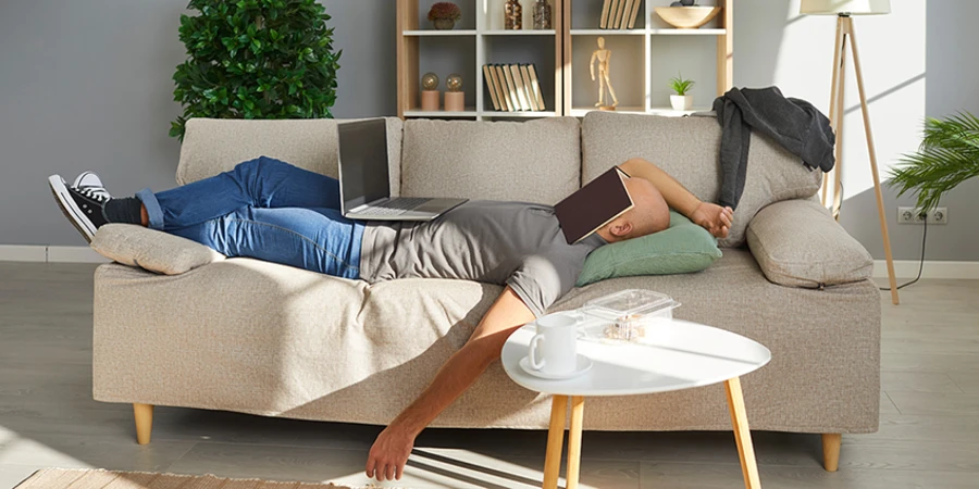 13 maneiras eficazes de melhorar a qualidade do sono e adormecer mais rapidamente - daytime nap