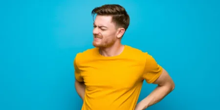 Dicas que ajudam a prevenir a dor nas costas - AdobeStock