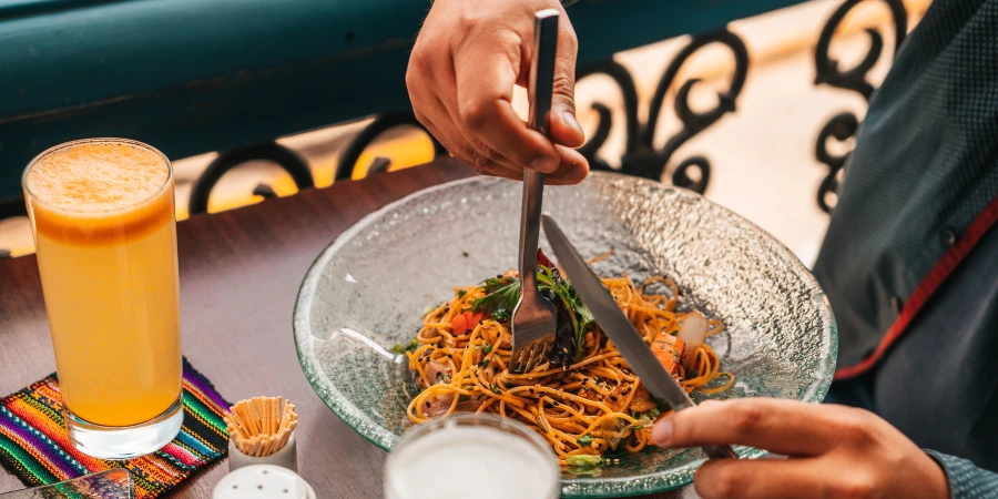 Nutrientes Essenciais que Você Pode Estar Perdendo (e Como Obtê-los) - AdobeStock