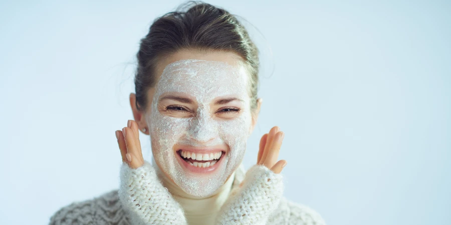 Cuidados com a pele do rosto no verão e no inverno - AdobeStock Cuidados com a pele do rosto no verão e no inverno - AdobeStock