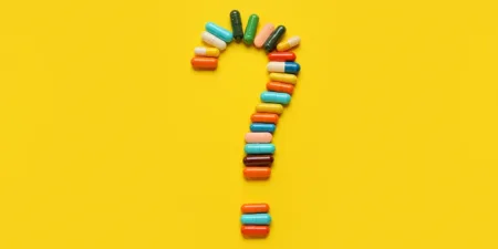 Qual é o melhor horário para tomar vitaminas e suplementos? - AdobeStock