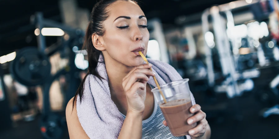 O que acontece se eu tomar proteína ou creatina sem me exercitar? - AdobeStock O que acontece se eu tomar proteína ou creatina sem me exercitar? - AdobeStock