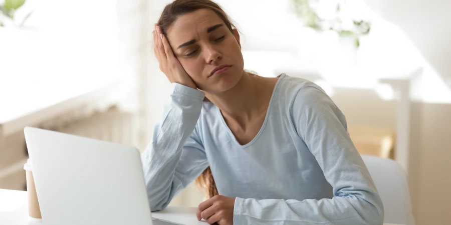 5 Sintomas de Deficiência de Biotina que Você Não Deve Ignorar - AdobeStock 5 Sintomas de Deficiência de Biotina que Você Não Deve Ignorar - AdobeStock