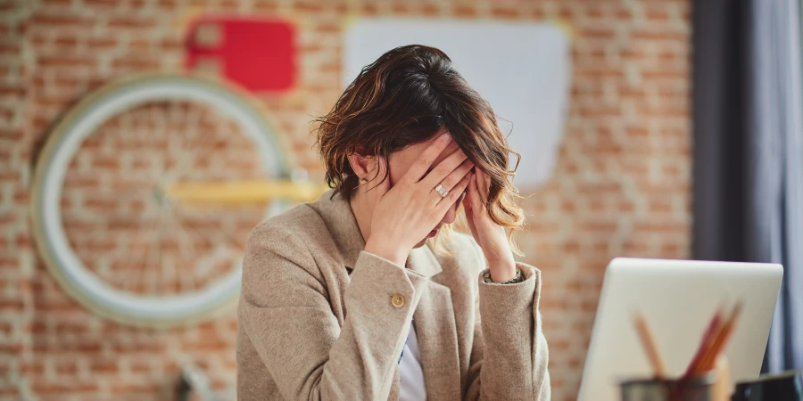14 Maneiras de Aliviar o Estresse e a Ansiedade - causes stress