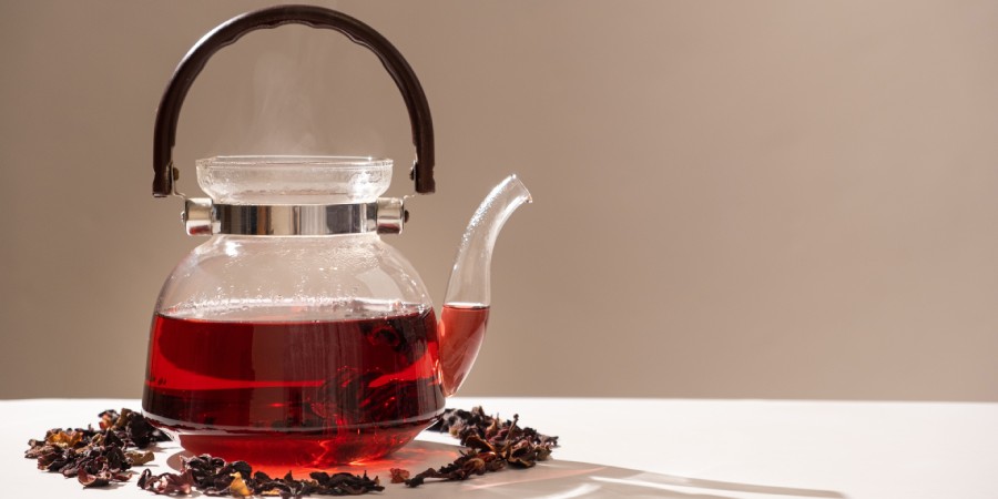 11 Melhores Remédios para Pernas Inchadas - swollen feet hibiscus tea 11 Melhores Remédios para Pernas Inchadas - swollen feet hibiscus tea